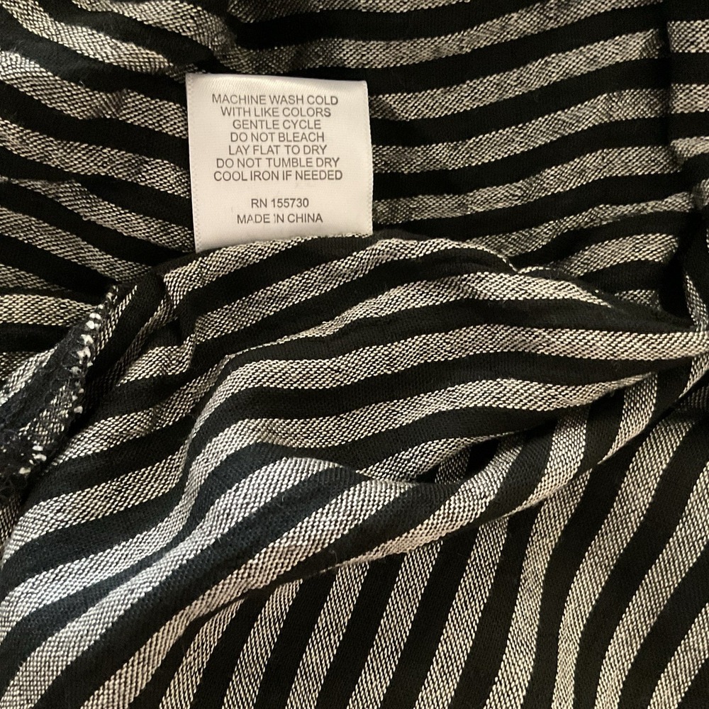 Jane & Delancey Women's 1X Button Up Tunic Top Black Gray Striped Collared Boho - Picture 7 of 7
